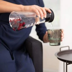 Relaxdays Karaffe 10023434 Zylindrisch, Mit Deckel, 1 Liter 9 Relaxdays Karaffe 10023434 Zylindrisch, Mit Deckel, 1 Liter -Einhell Verkaufsshop 85b8a73f0b7afe8c8ccd8ce7f7d8b20ece81a3ba karaffe relaxdays 10023434 zylindrisch