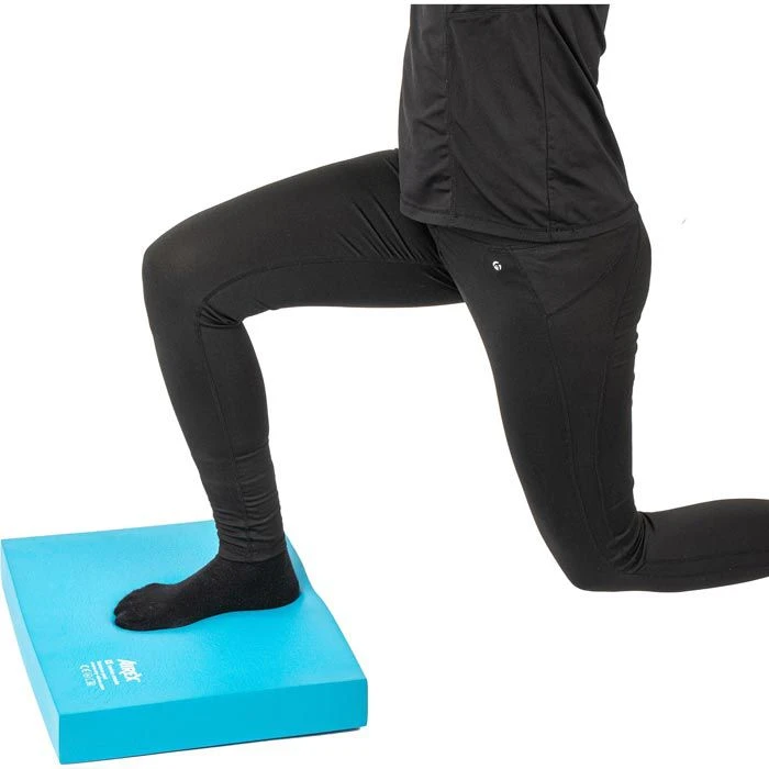 Airex Balance-Pad Blau, 48 X 39 X 6cm, Antimikrobiell, Wasserfest 2 Airex Balance-Pad Blau, 48 X 39 X 6cm, Antimikrobiell, Wasserfest – Bild 2